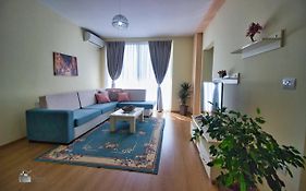 Dai Apartments